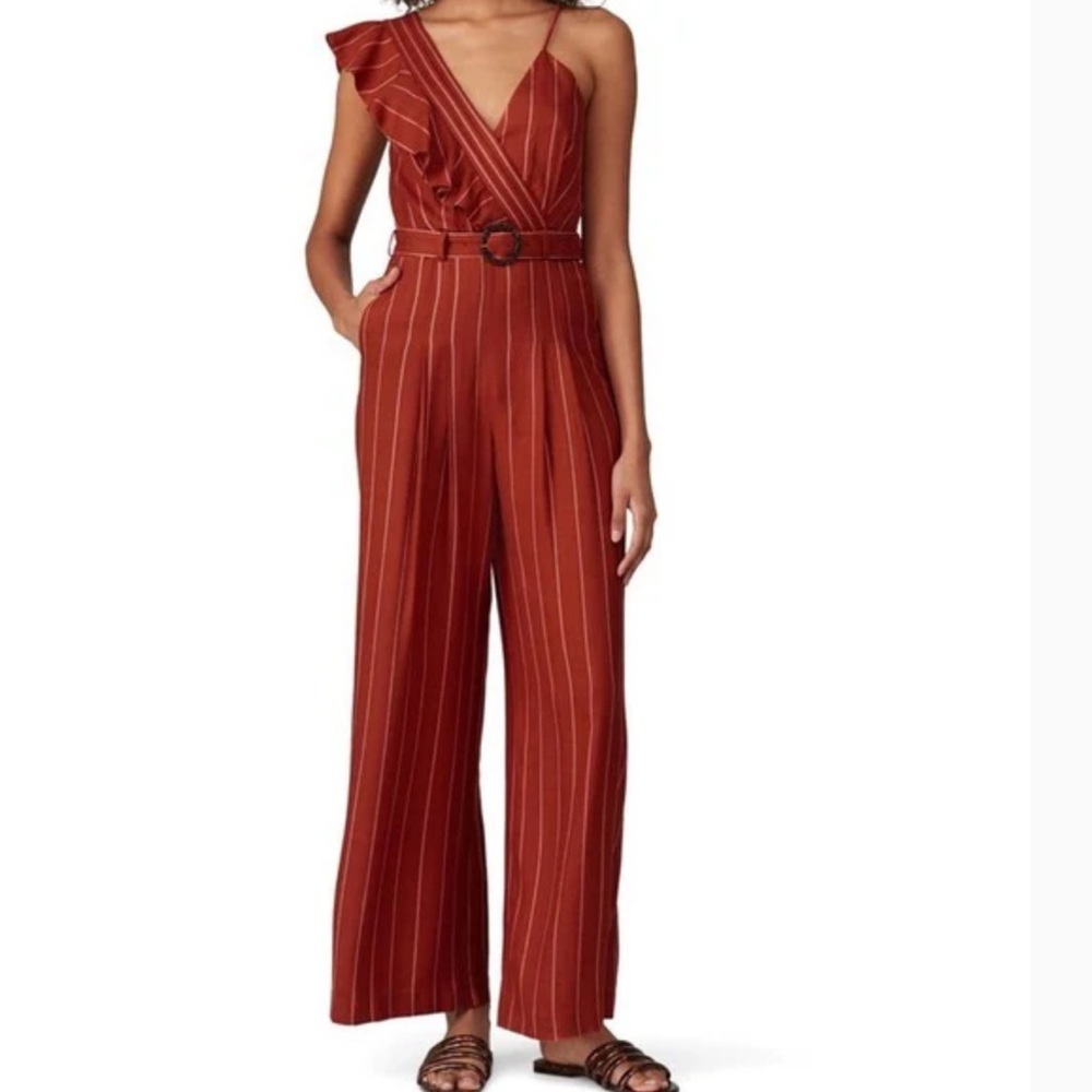 THREE FLOOR Margaux
Stripped Maxi Jumpsuit